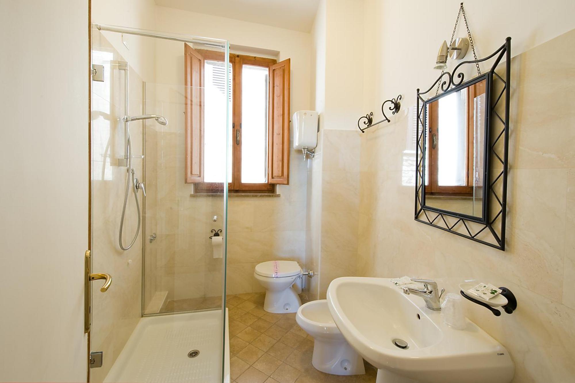 Hotel Properzio Асизи Екстериор снимка